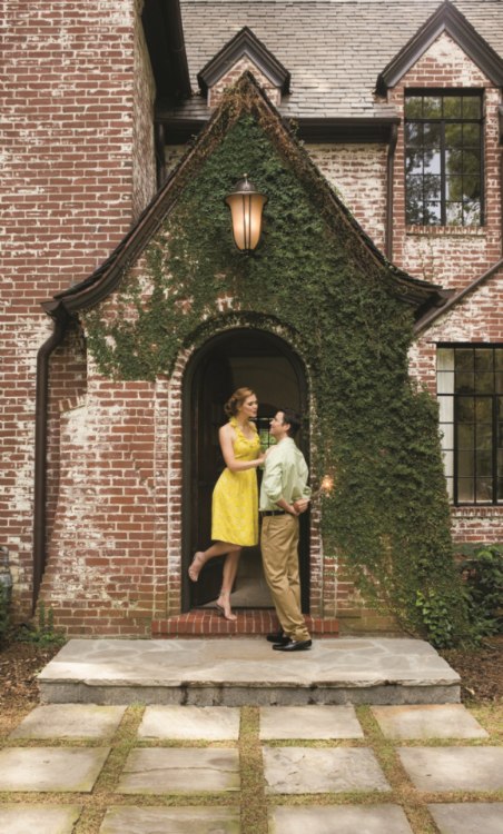 Foto para 40w Outdoor Bolla CAND Light Amber Seedy Olde Bronze Extra Large Wall Mount