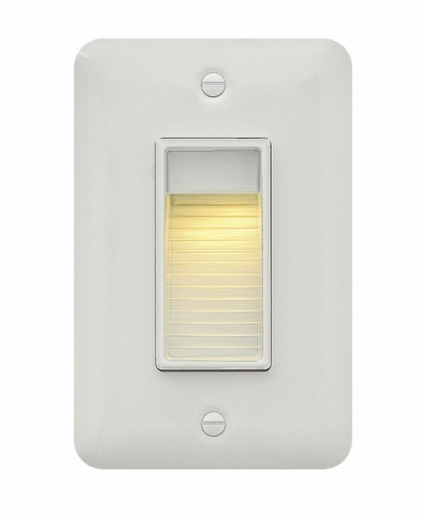 Picture of 4w Landscape Luna LED Satin White Landscape 120v Deck Vertical Step Light