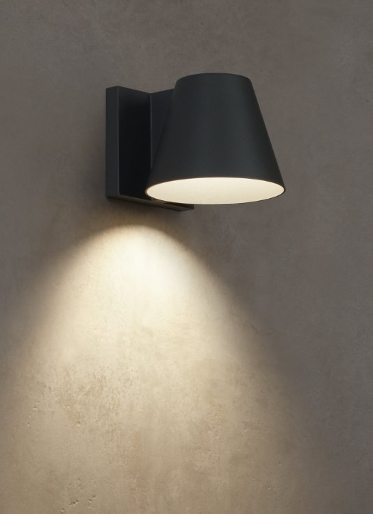 Picture of 18w Bowman 30k Charcoal 80cri Bowman 4 Outdoor Wall 4 in CL LED 80 CRI 3000K 277