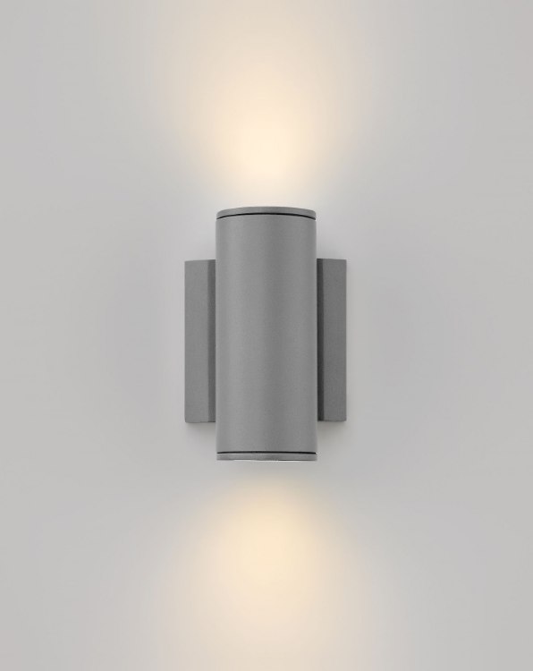 Foto para 8w Outdoor Kore LED Etched Lens Bronze Medium Wall Mount