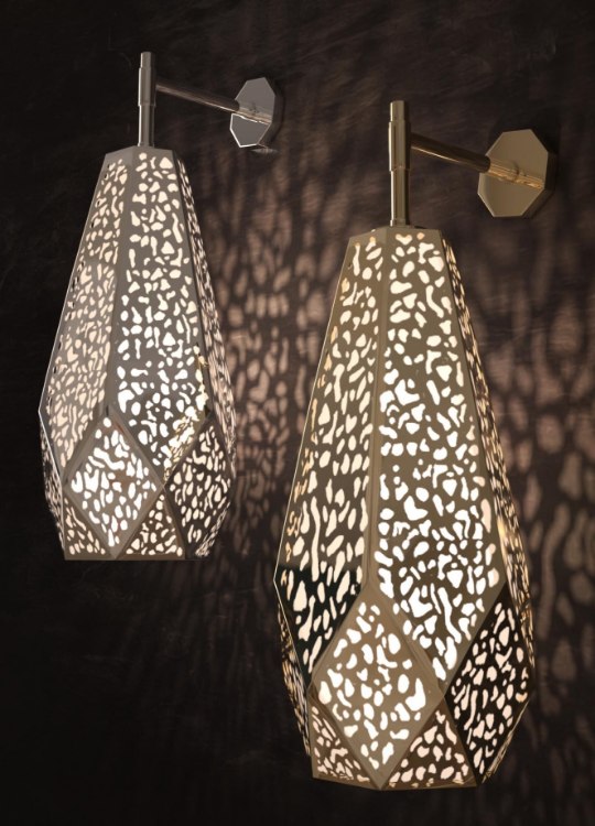 Foto para 9" Damas Matte Black Perforated Brass E26 Wall Light